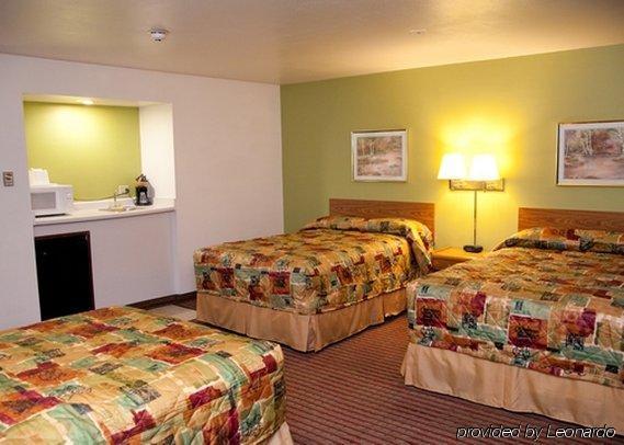 Econo Lodge Madison East Chambre photo