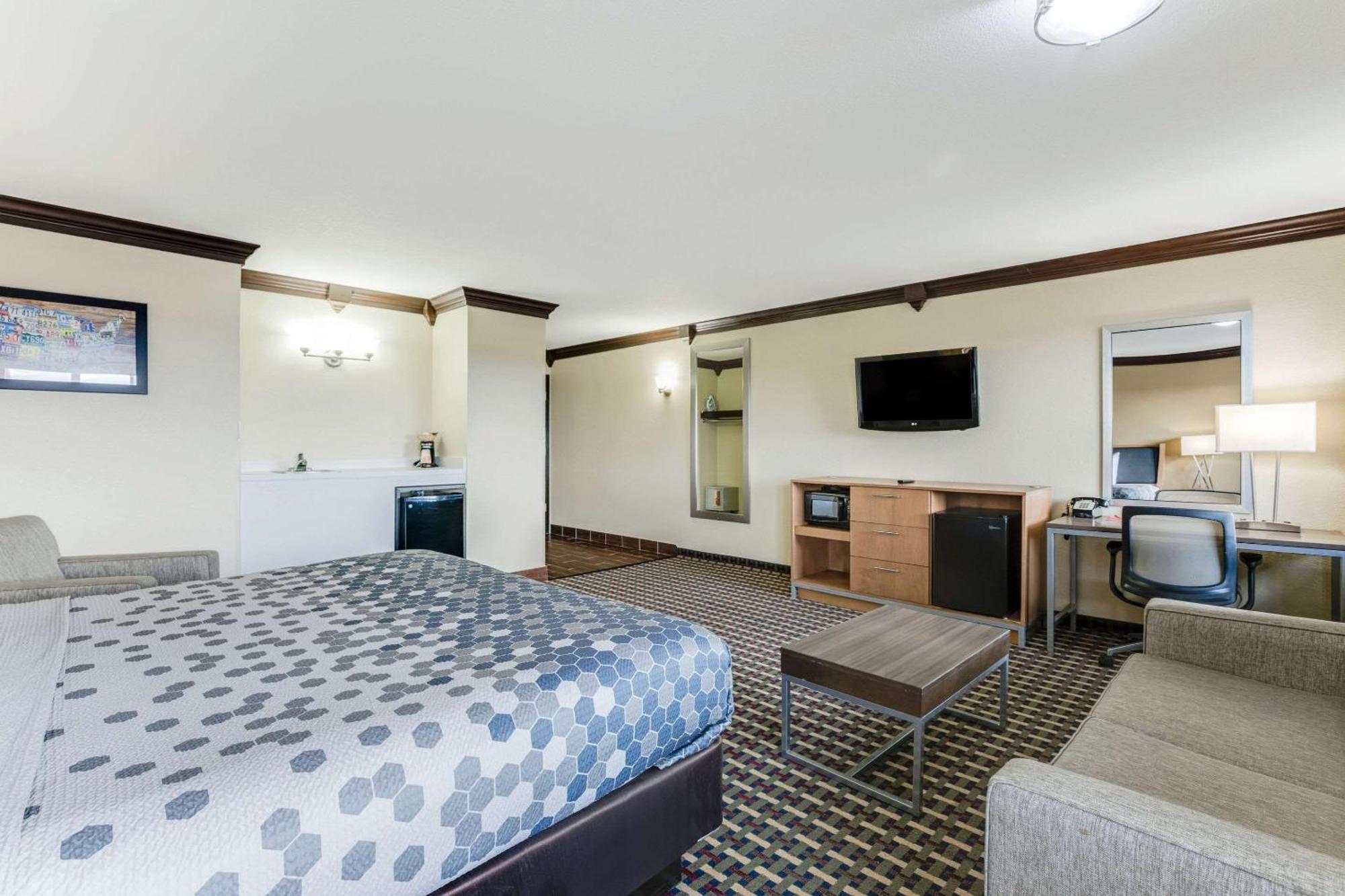 Econo Lodge Madison East Extérieur photo